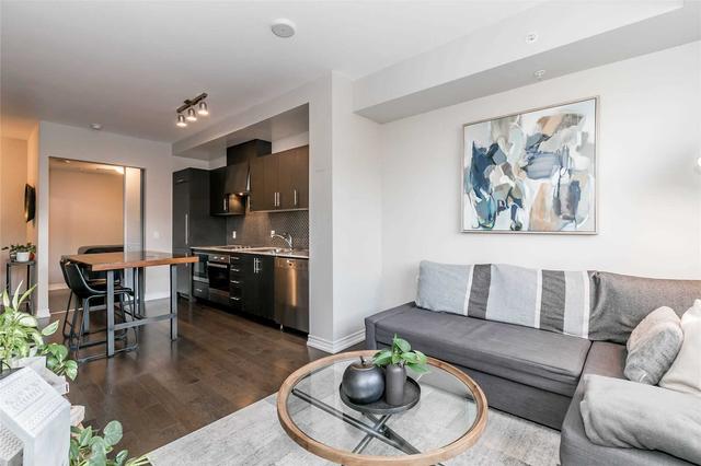 317 - 23 Glebe Rd W, Condo with 2 bedrooms, 2 bathrooms and 1 parking in Toronto ON | Image 2