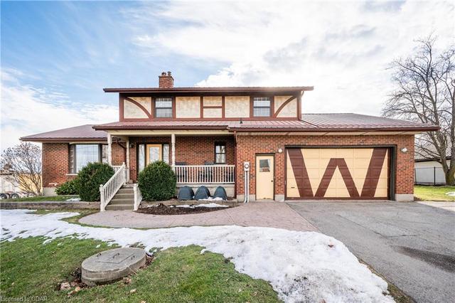 7218 Line 86, House detached with 4 bedrooms, 2 bathrooms and 12 parking in Wellesley ON | Image 1