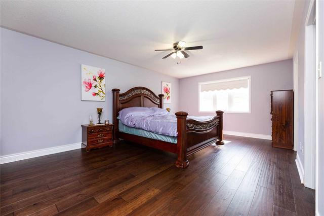 53 Mainard Cres, House detached with 5 bedrooms, 4 bathrooms and 4 parking in Brampton ON | Image 19