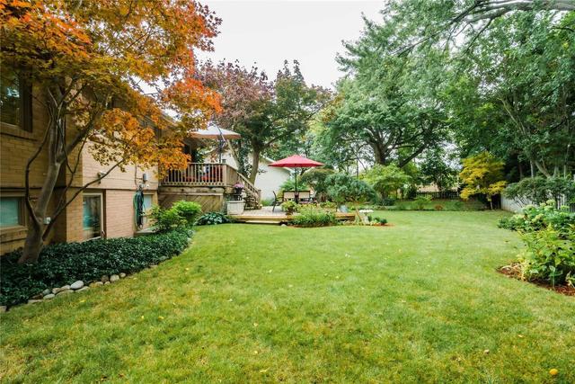 14 Sumner Heights Dr, House detached with 3 bedrooms, 3 bathrooms and 5 parking in Toronto ON | Image 26