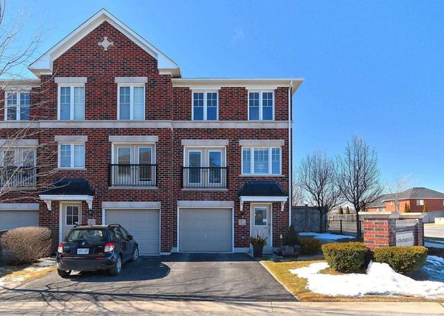 27 - 571 Longworth Ave, Townhouse with 3 bedrooms, 2 bathrooms and 2 parking in Clarington ON | Image 1