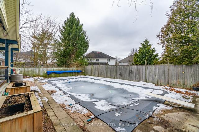 11 Tanager Dr, House detached with 6 bedrooms, 4 bathrooms and 6 parking in Guelph ON | Image 26