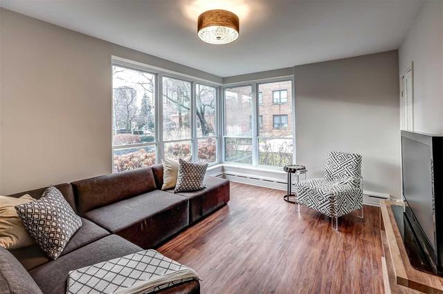 101 - 30 Elm Ave, Condo with 2 bedrooms, 2 bathrooms and 1 parking in Toronto ON | Image 5