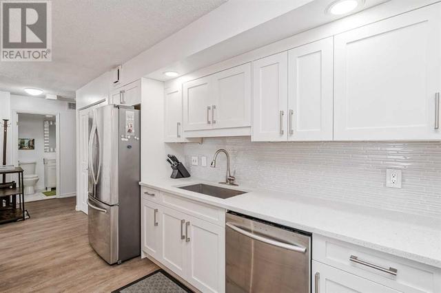 1204, - 1100 8 Avenue Sw, Condo with 2 bedrooms, 1 bathrooms and 1 parking in Calgary AB | Image 12