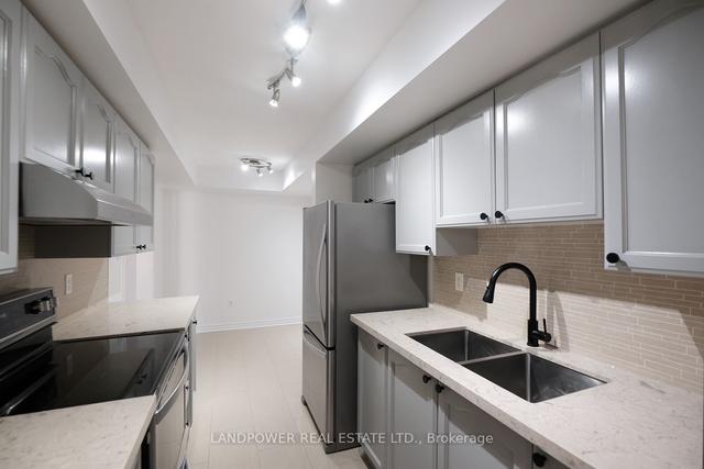 202 - 64 Sidney Belsey Cres, Townhouse with 3 bedrooms, 2 bathrooms and 1 parking in Toronto ON | Image 5