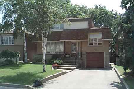89 Munro Blvd, House detached with 3 bedrooms, 4 bathrooms and 2 parking in Toronto ON | Image 1