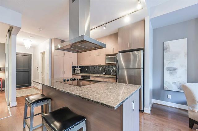 th 108 - 116 George St, Townhouse with 3 bedrooms, 3 bathrooms and 1 parking in Toronto ON | Image 2