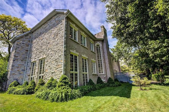 63 Gerald St, House detached with 4 bedrooms, 8 bathrooms and 13 parking in Toronto ON | Image 21