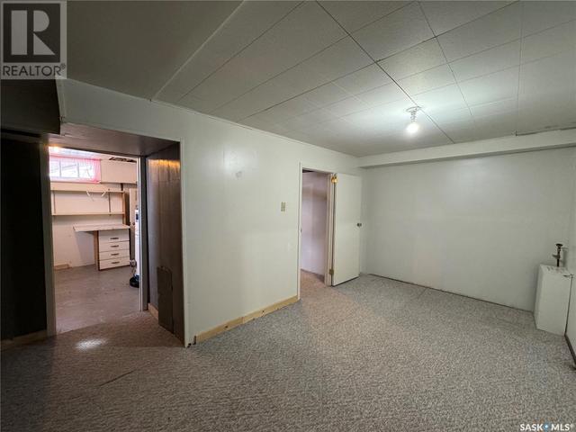 306 3rd Avenue W, House detached with 3 bedrooms, 2 bathrooms and null parking in Biggar SK | Image 22