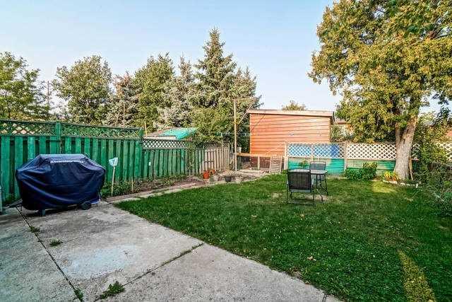 75 Ruthmar Cres, House semidetached with 3 bedrooms, 2 bathrooms and 3 parking in Toronto ON | Image 11