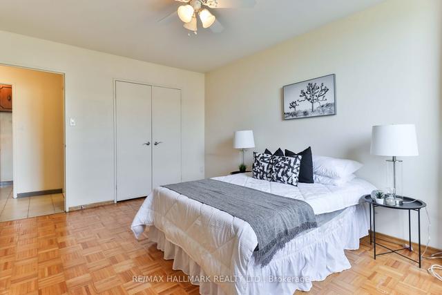 701 - 9 Four Winds Dr, Condo with 2 bedrooms, 1 bathrooms and 1 parking in Toronto ON | Image 14