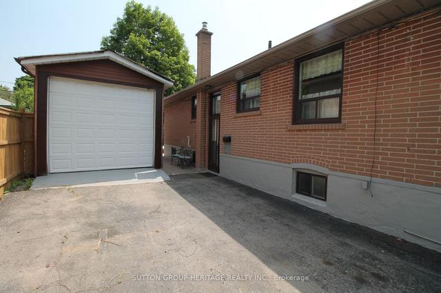 921 Scarborough Golf Clu Rd, House detached with 3 bedrooms, 2 bathrooms and 6 parking in Toronto ON | Image 13