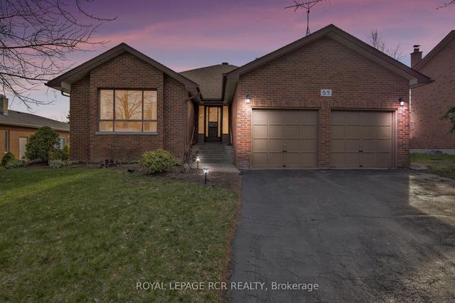 57 Marilyn St, House detached with 3 bedrooms, 2 bathrooms and 6 parking in Caledon ON | Image 1