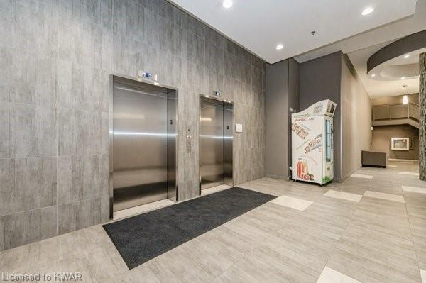 810 - 280 Lester Street, House attached with 1 bedrooms, 1 bathrooms and 1 parking in Waterloo ON | Image 4