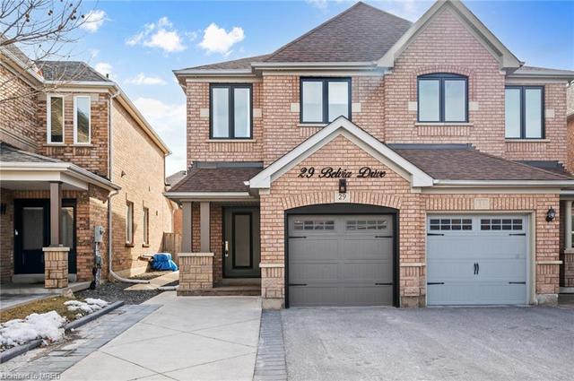 29 Belvia Drive, House semidetached with 3 bedrooms, 1 bathrooms and 3 parking in Vaughan ON | Image 1