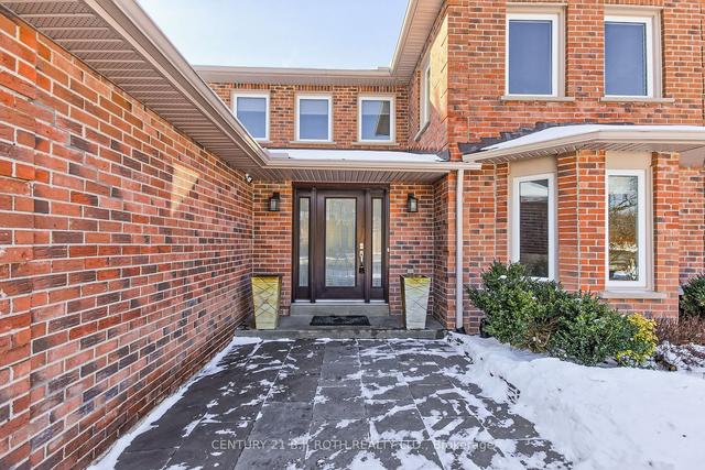 6 Bishopsbridge Cres, House detached with 4 bedrooms, 3 bathrooms and 6 parking in Richmond Hill ON | Image 23