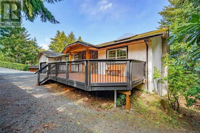 8170 Southwind Dr, House detached with 4 bedrooms, 3 bathrooms and 5 parking in Lantzville BC | Image 73