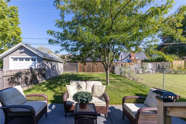 137 Highland Avenue, House detached with 2 bedrooms, 1 bathrooms and 4 parking in St. Catharines ON | Image 24