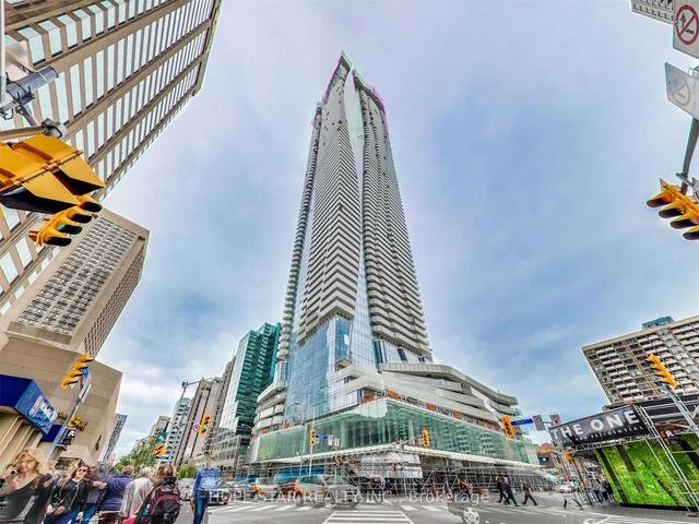 6704 - 1 Bloor St E, Condo with 2 bedrooms, 2 bathrooms and 1 parking in Toronto ON | Image 1