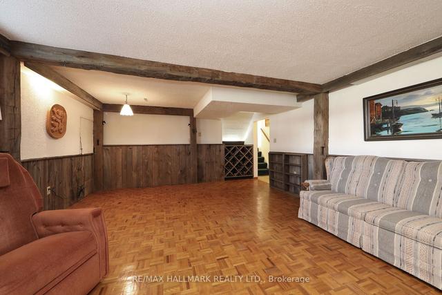 31 Tilley Dr, House detached with 4 bedrooms, 2 bathrooms and 4 parking in Toronto ON | Image 24