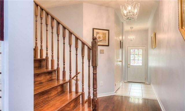 763 Millworks Cres, House semidetached with 3 bedrooms, 3 bathrooms and 2 parking in Mississauga ON | Image 7
