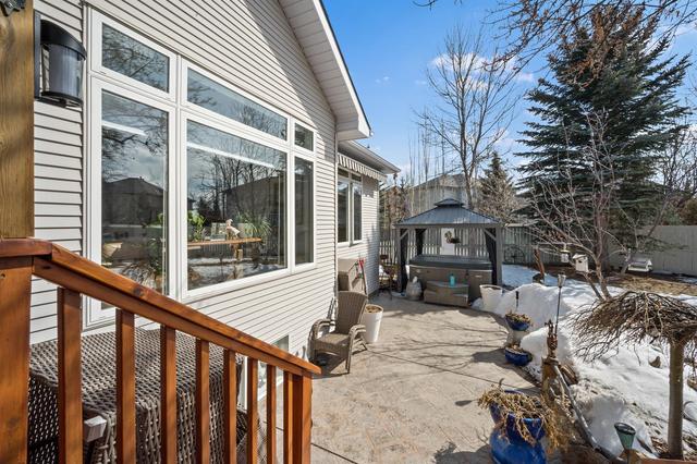 25 Simcoe Bay Sw, House detached with 3 bedrooms, 3 bathrooms and 4 parking in Calgary AB | Image 49