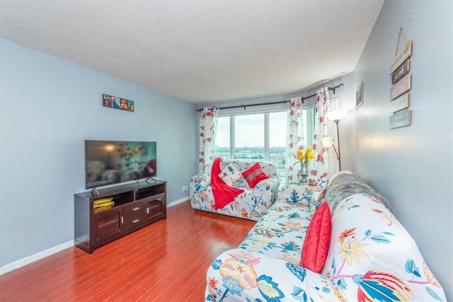 1212 - 11 Lee Centre Dr, Condo with 2 bedrooms, 2 bathrooms and 1 parking in Toronto ON | Image 37