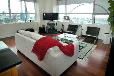 lph10 - 700 King St W, Condo with 2 bedrooms, 2 bathrooms and 1 parking in Toronto ON | Image 3