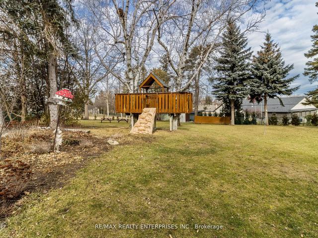 2411 Thorn Lodge Dr, House detached with 4 bedrooms, 5 bathrooms and 13 parking in Mississauga ON | Image 32