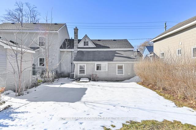 161 Centre St N, House semidetached with 4 bedrooms, 2 bathrooms and 2 parking in Greater Napanee ON | Image 16