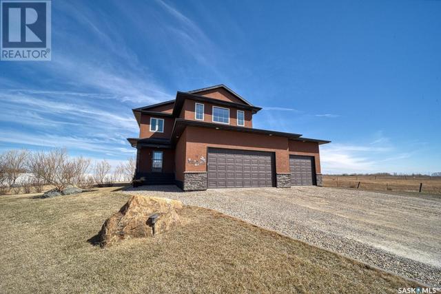 18 Mckenzie Landing, House detached with 5 bedrooms, 4 bathrooms and null parking in White City SK | Image 1