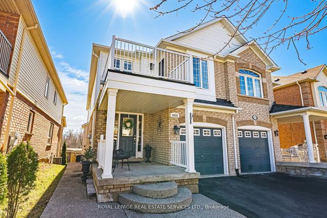 1015 Donnelly St, House semidetached with 4 bedrooms, 4 bathrooms and 4 parking in Milton ON | Image 1