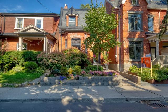 175 Sorauren Ave, House detached with 3 bedrooms, 3 bathrooms and 1 parking in Toronto ON | Image 12