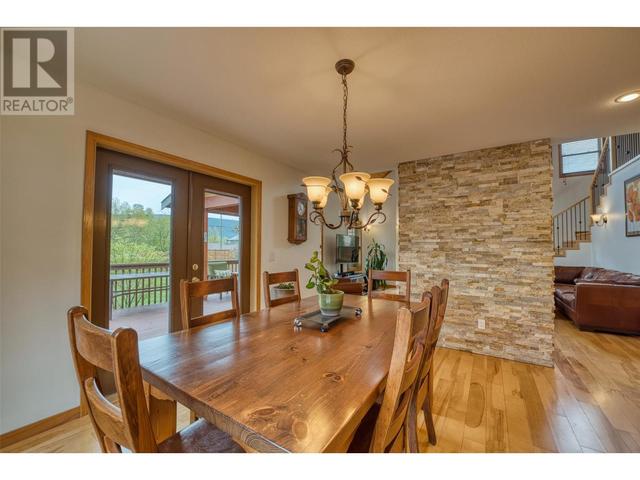 7390 Fintry Delta Road, House detached with 3 bedrooms, 3 bathrooms and 8 parking in Central Okanagan West BC | Image 15