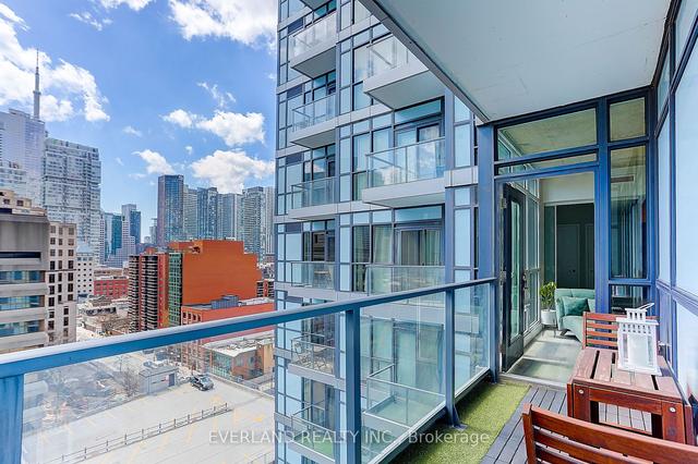 1201 - 210 Simcoe St, Condo with 1 bedrooms, 1 bathrooms and 0 parking in Toronto ON | Image 14