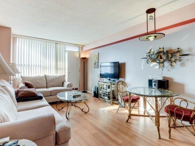 409 - 100 Lotherton Ptwy, Condo with 2 bedrooms, 1 bathrooms and 1 parking in Toronto ON | Image 11