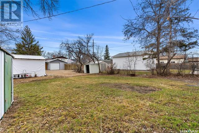 609 Broadway Avenue E, House detached with 3 bedrooms, 1 bathrooms and null parking in Regina SK | Image 31