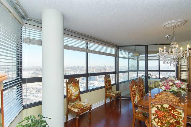 2207 - 1300 Bloor St W, Condo with 3 bedrooms, 2 bathrooms and 1 parking in Toronto ON | Image 39