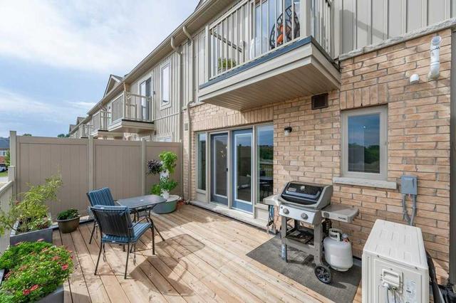 277 Law Dr, Townhouse with 2 bedrooms, 3 bathrooms and 2 parking in Guelph ON | Image 21