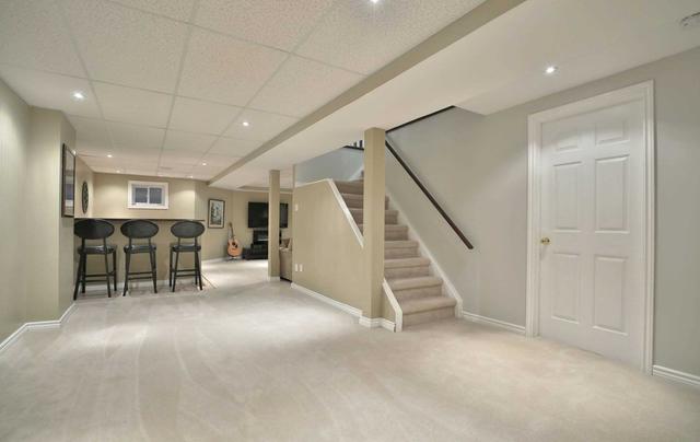 3033 Swansea Dr, House detached with 4 bedrooms, 3 bathrooms and 5 parking in Oakville ON | Image 19