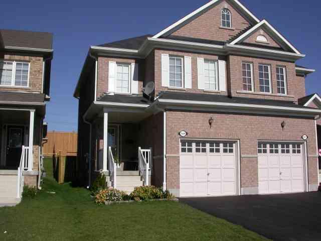 3649 Partition Rd, House semidetached with 3 bedrooms, 2 bathrooms and 1 parking in Mississauga ON | Image 1