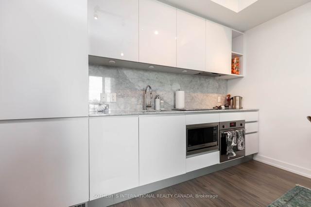 424 - 377 Madison Ave, Condo with 0 bedrooms, 1 bathrooms and 0 parking in Toronto ON | Image 4