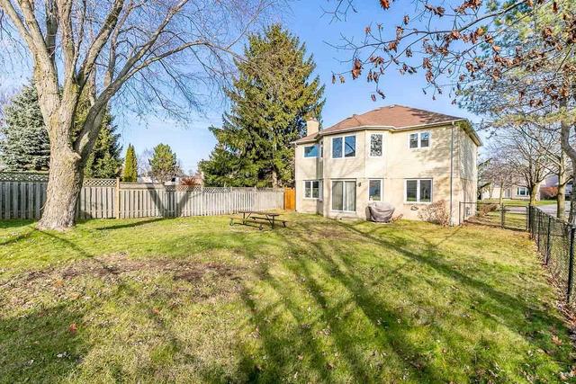 22 Underhill Cres, House detached with 4 bedrooms, 4 bathrooms and 3 parking in Aurora ON | Image 20