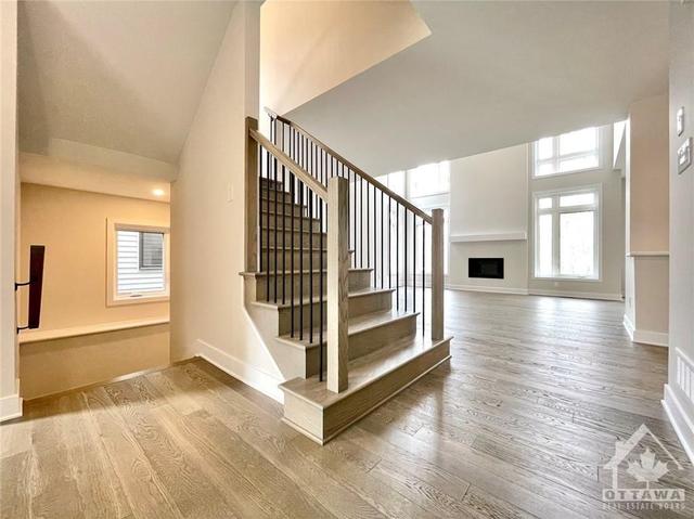 921 Atrium Ridge, House detached with 5 bedrooms, 4 bathrooms and 6 parking in Ottawa ON | Image 6