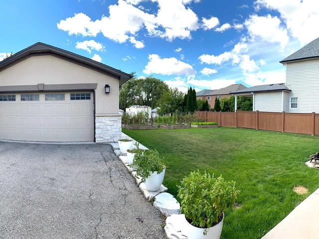4180 Cawthra Rd, House detached with 3 bedrooms, 2 bathrooms and 10 parking in Mississauga ON | Image 6