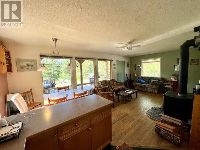 2556 Princeton Summerland Road, House detached with 3 bedrooms, 1 bathrooms and 3 parking in Okanagan Similkameen H BC | Image 24