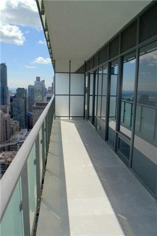 lph9 - 65 St Mary St, Condo with 2 bedrooms, 2 bathrooms and 1 parking in Toronto ON | Image 4