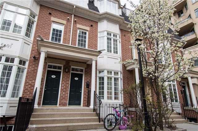 Th 11 - 11 Niagara St, Townhouse with 2 bedrooms, 1 bathrooms and 1 parking in Toronto ON | Image 2
