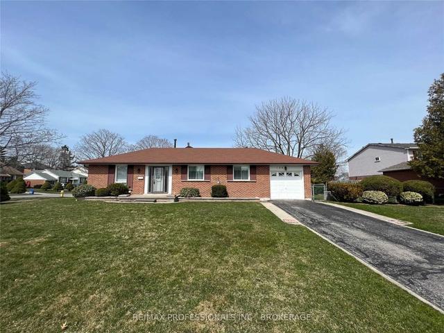 (bsmt) - 124 Panter (Bsmt) Cres, House detached with 1 bedrooms, 2 bathrooms and 1 parking in Ajax ON | Image 1