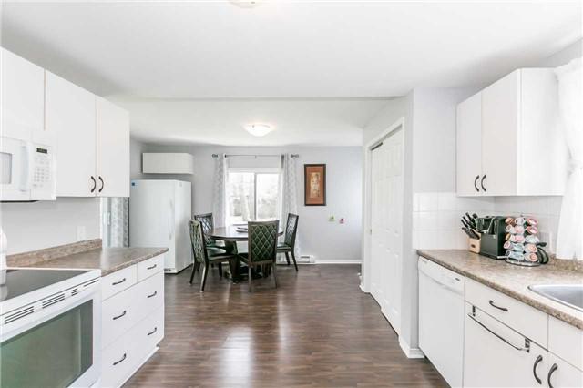 3965 Alcina Ave, House detached with 2 bedrooms, 1 bathrooms and 2 parking in Innisfil ON | Image 6